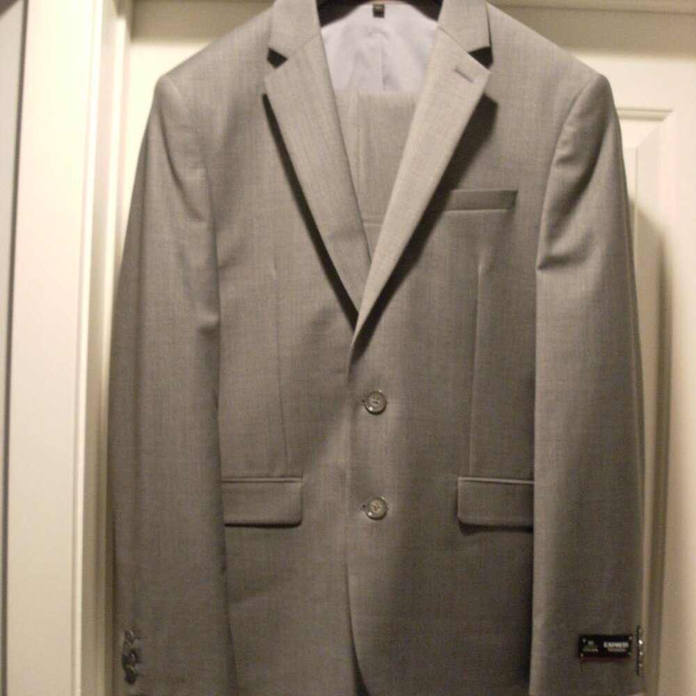 New Men's Express Performance Extra Slim Stretch Suit